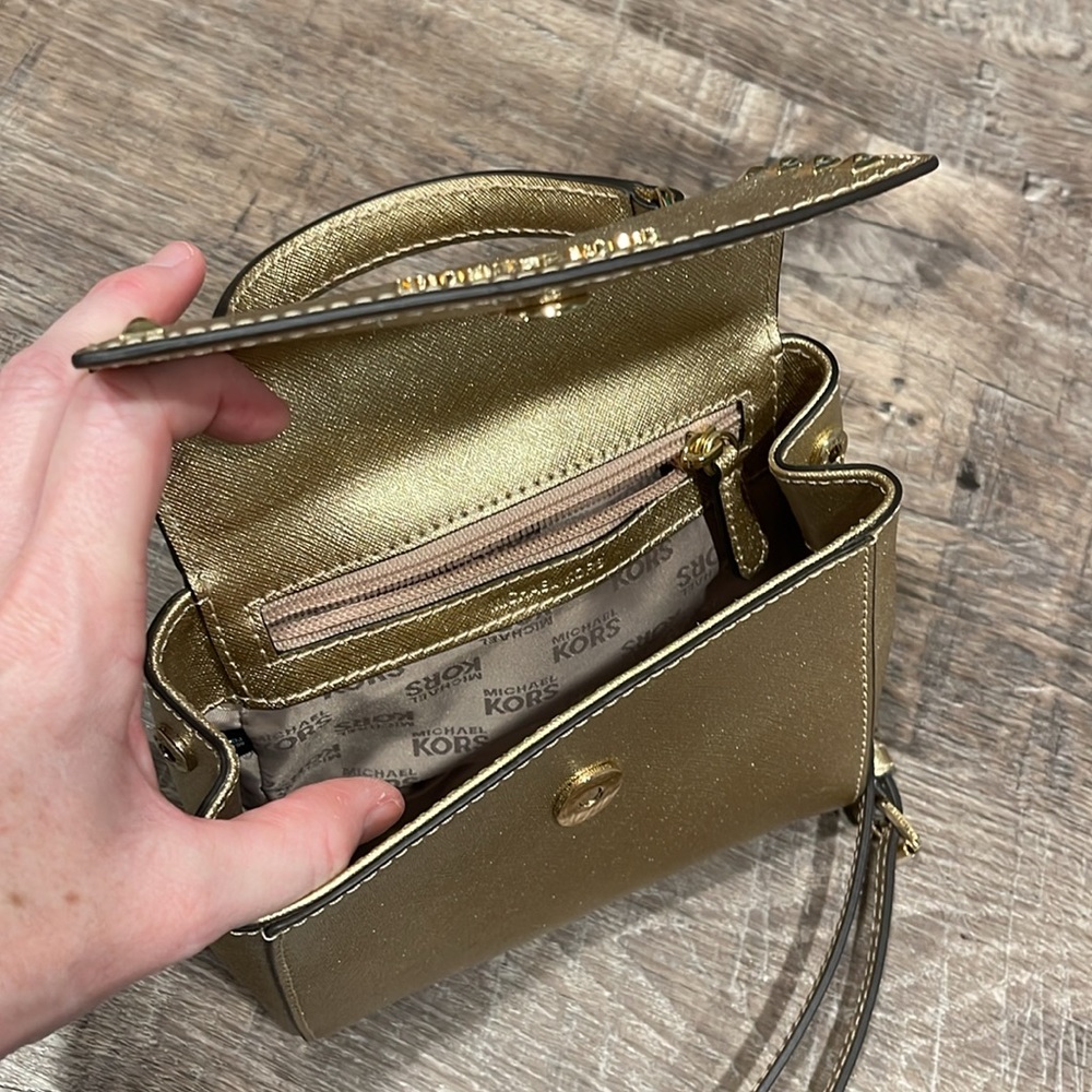 Michael Kors gold small bag with removable crossbody straps. - Picture 2 of 4